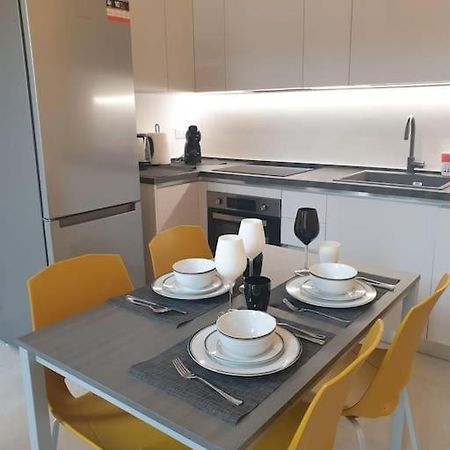 Dimora Di Privacy Fronte Parco E Ospedale Di Monza Apartment Lissone Bagian luar foto